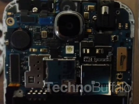 Samsung Galaxy S4: smontarlo è davvero facile!