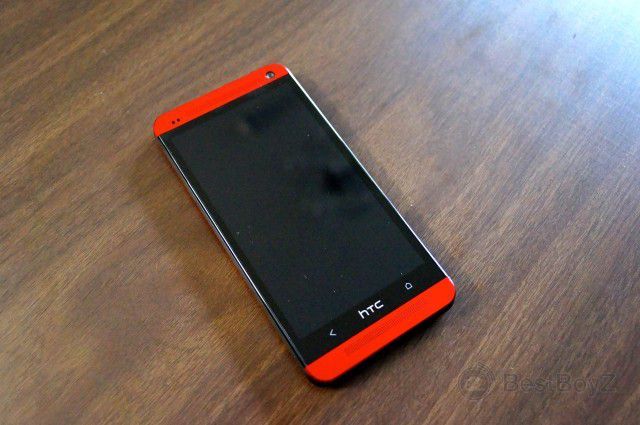 HTC_ONE_GLAMOUR_RED_ROT_1_BestBoyZ-640x425