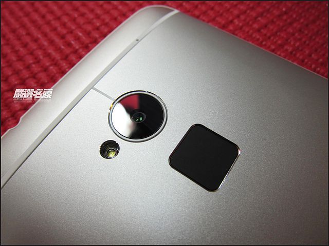 HTC-One-Max-Screen-Protector-Image-12