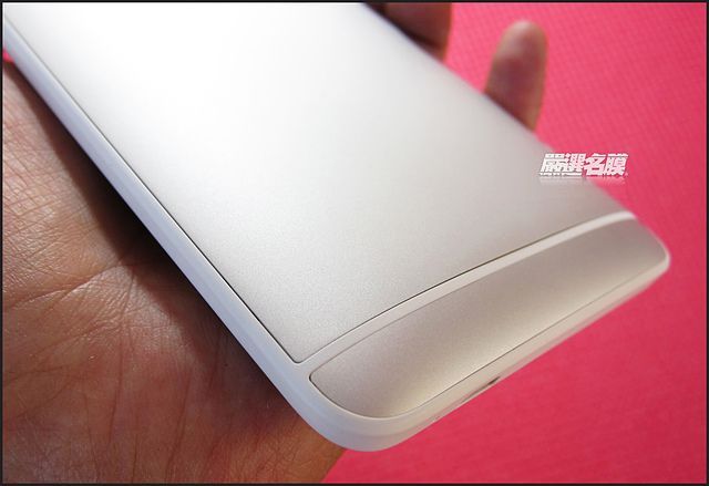 HTC-One-Max-Screen-Protector-Image-8