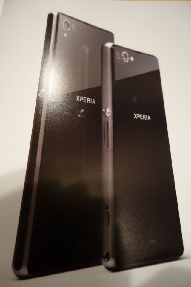 Xperia-Z1-f-brochure-leak_2-640x960