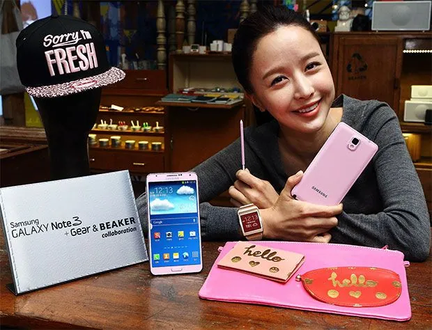 Samsung lancia nella Corea del Sud il Galaxy Note 3 nella versione rosa
