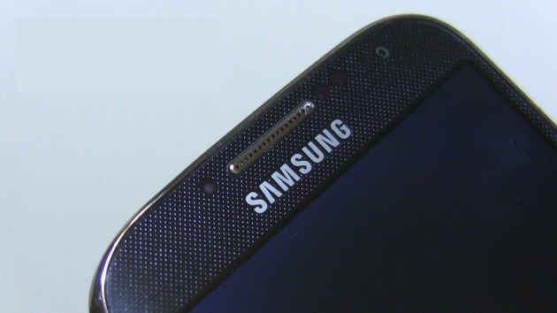 Samsung_Galaxy_S_4_Front_Top_Samsung_Logo_Version_2_TA-630x354