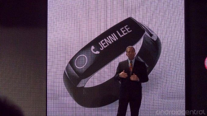 lg-lifeband-touch-2