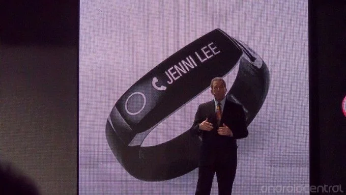 lg-lifeband-touch-2