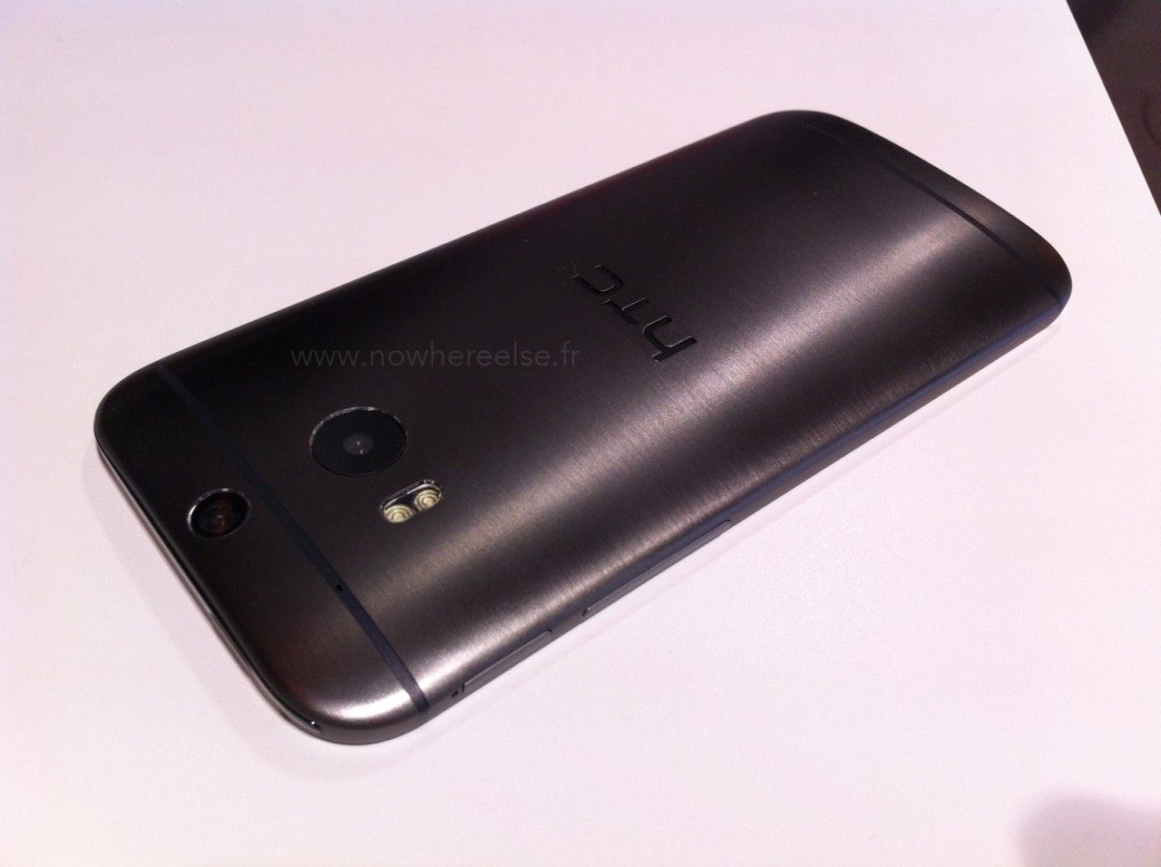 HTC-One-M8-2-1280×956