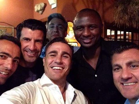 An-international-selfie-with-some-legendary-retired-players-Fabio-Cannavaro-of-Italy-French-footballer-Patrick-Vieira-Cristian-Vieri-and-Luis-Figo