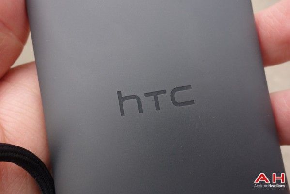 HTC-One-M8-HTC-Dot-View-Case-AH-08