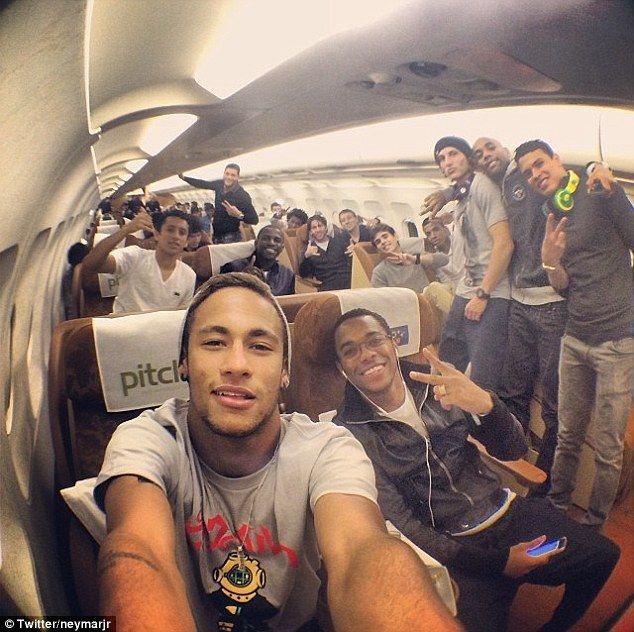 Hey-its-another-selfie-of-Team-Brazil