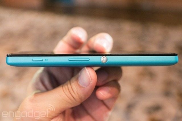 Xperia-Z2a-Hands-on_11-640×426