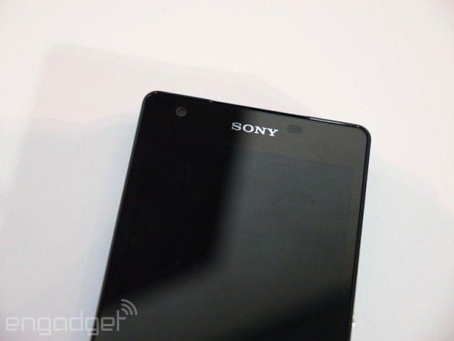 Xperia-Z2a-Hands-on_5-640×480