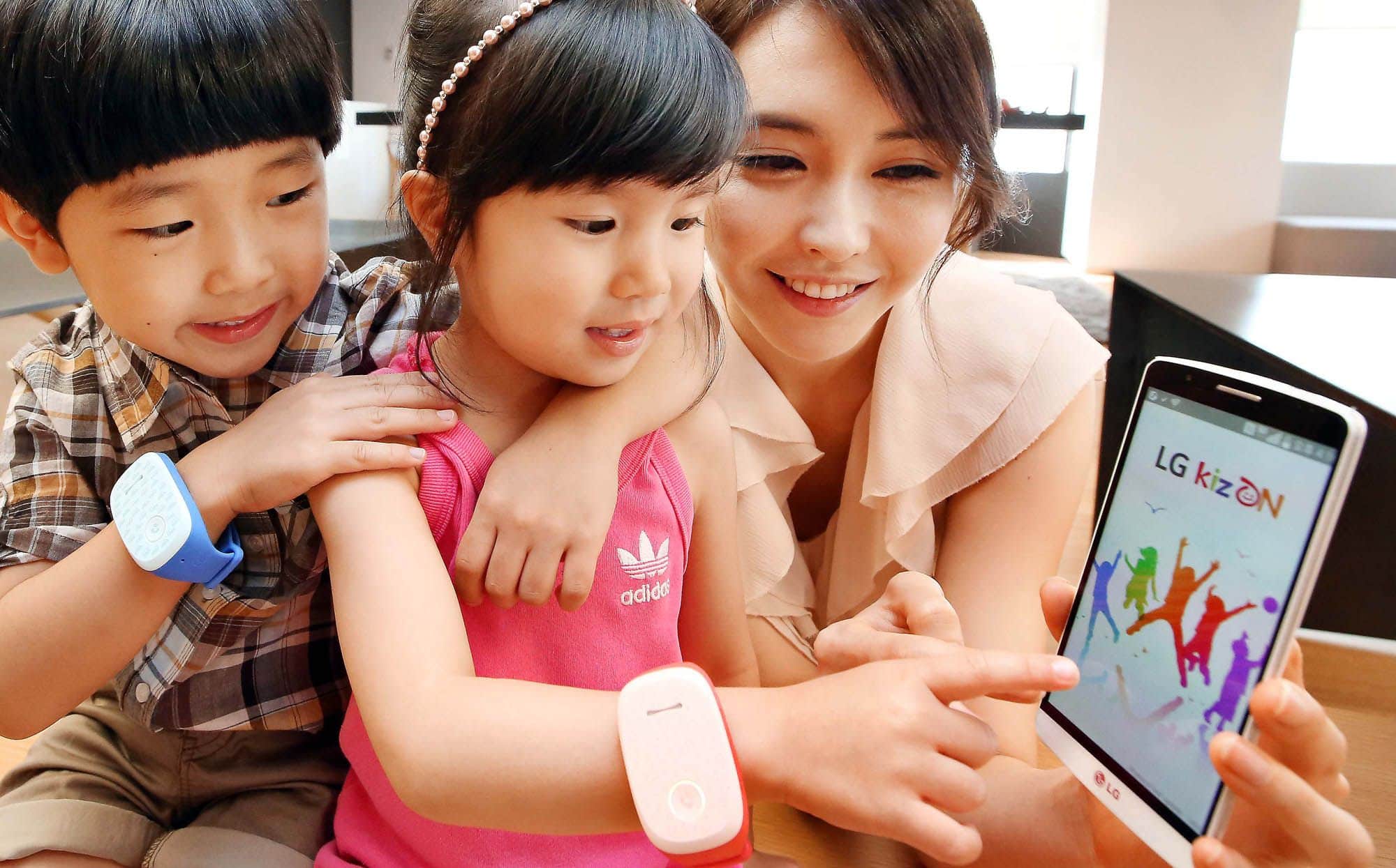 LG-KizON-wearable-04