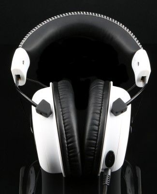HyperX Cloud _white_Cloud_white-headset-front_main_03_07_2014 10_41