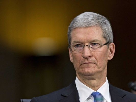 if-tim-cook-doesnt-like-what-you-say-in-a-meeting-hell-change-how-he-rocks-in-his-chair-and-skewer-you-in-one-sentence