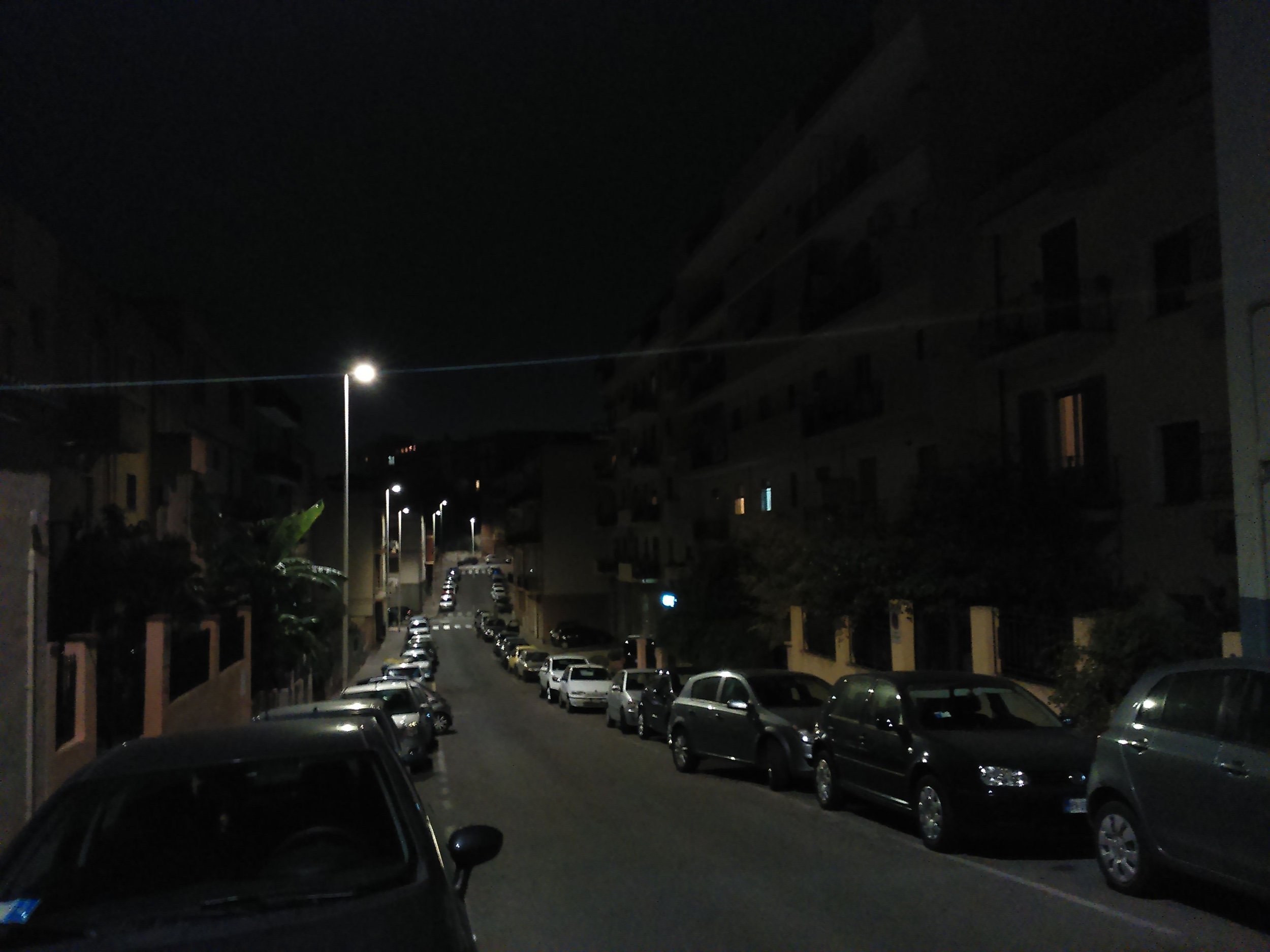 Notturna no flash Sony Xperia M2