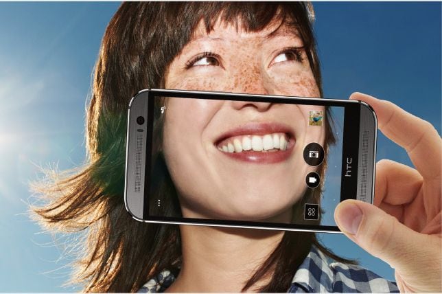 HTC-One-M8-EYE-promo-material (3)