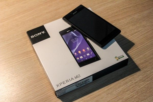 sony xperia m2