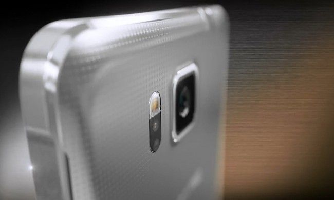 Samsung Galaxy A3 e A5: nuove immagini dei device in alluminio