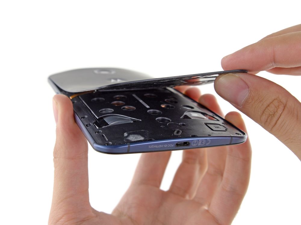 Google-Nexus-6-disassembled-by-iFixit (3) nexus 6