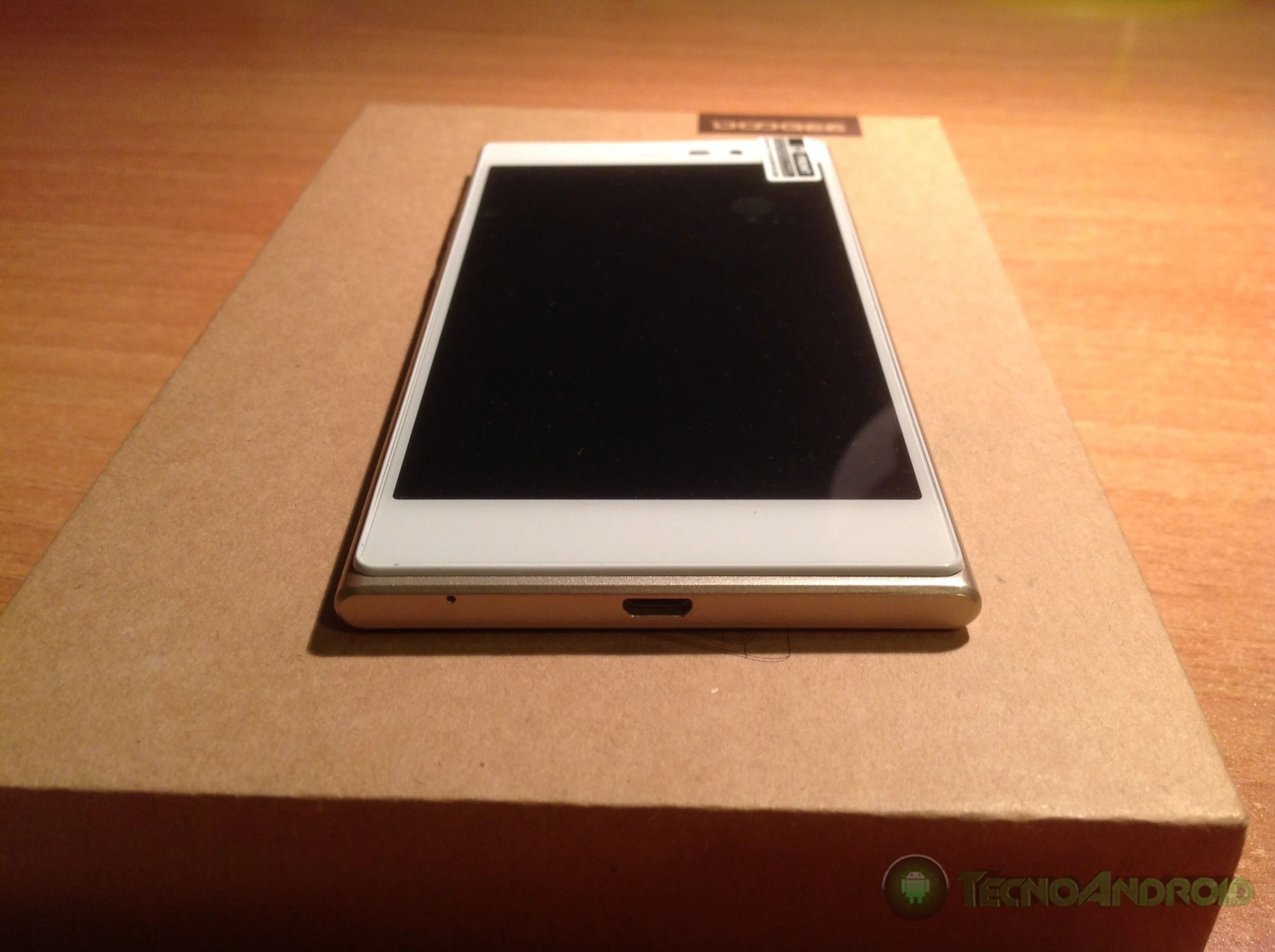 Doogee Turbo2 DG900 Doogee Turbo2 DG900