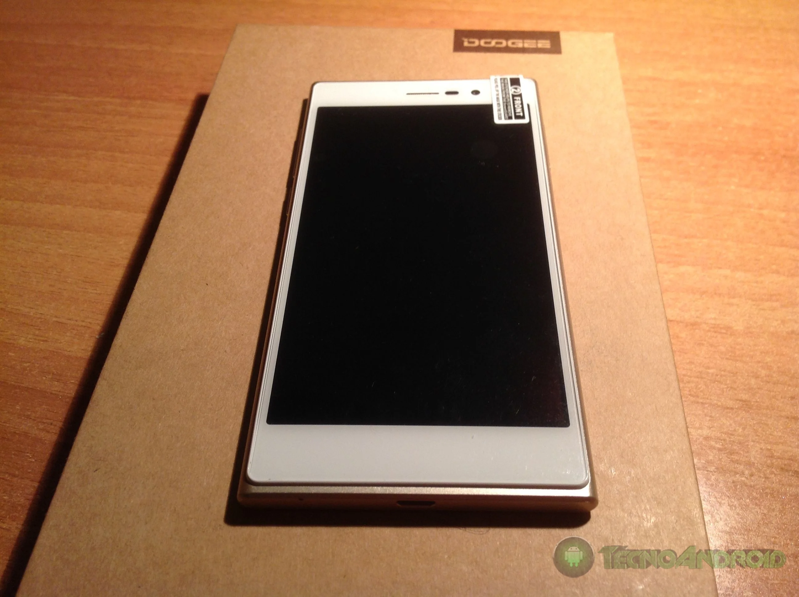 Doogee Turbo2 DG900 Doogee Turbo2 DG900