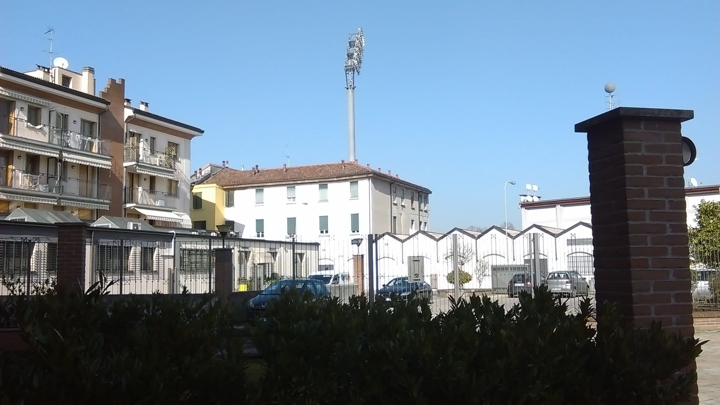 IMAG0004