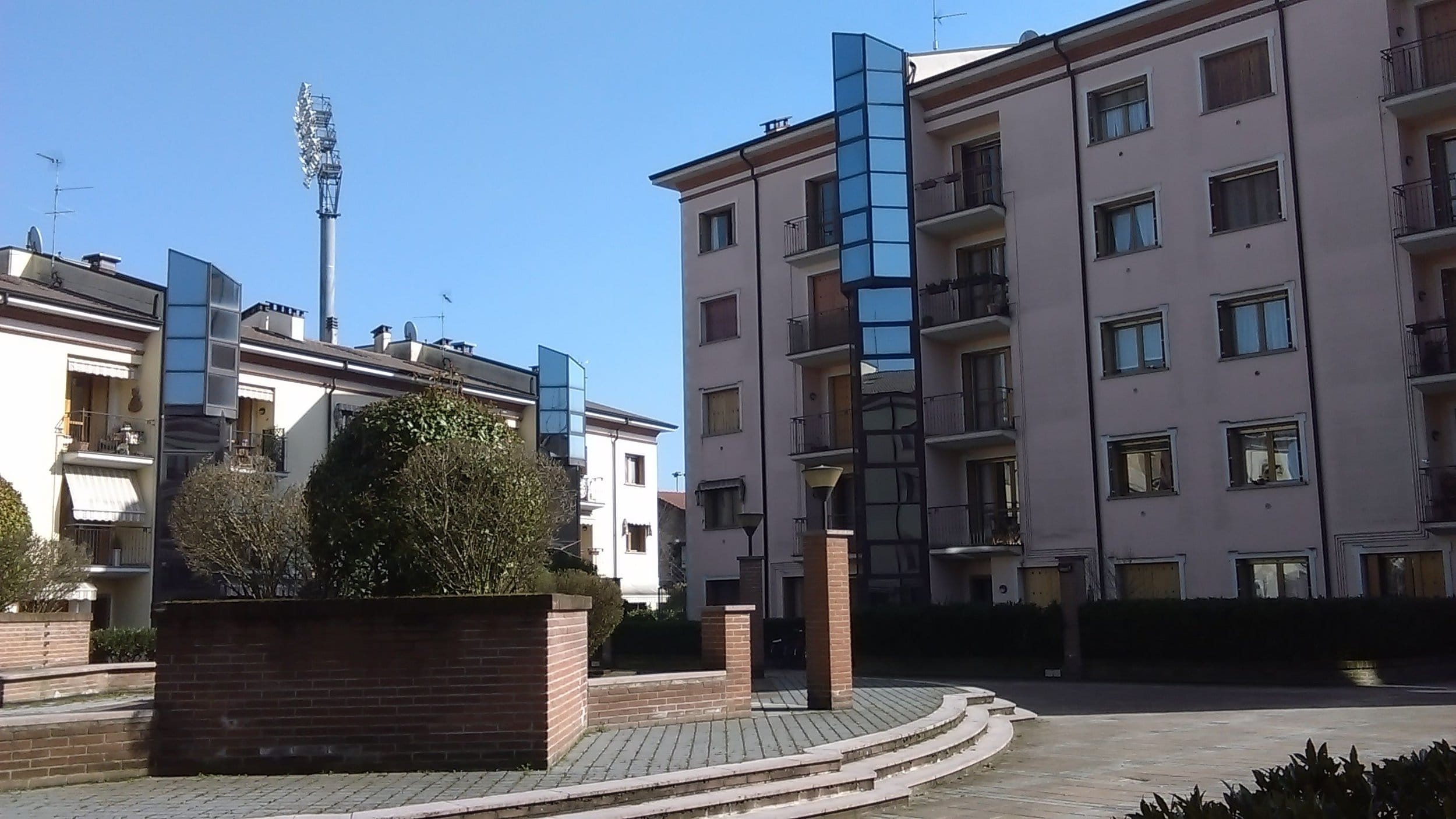 IMAG0008