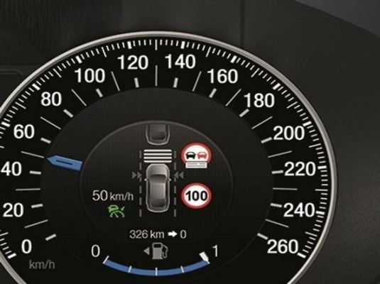 S-MAXIntelligentSpeedLimiter-kSCF-U43070452414677I9G-1224x916@Corriere-Web-Sezioni-593x443