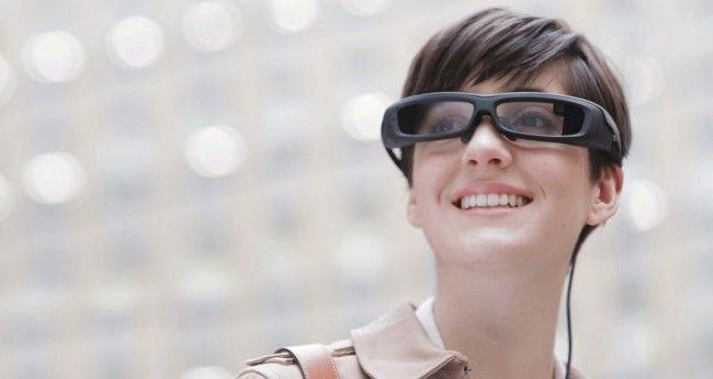 SmartEyeglass_TopSide_01-1690x900
