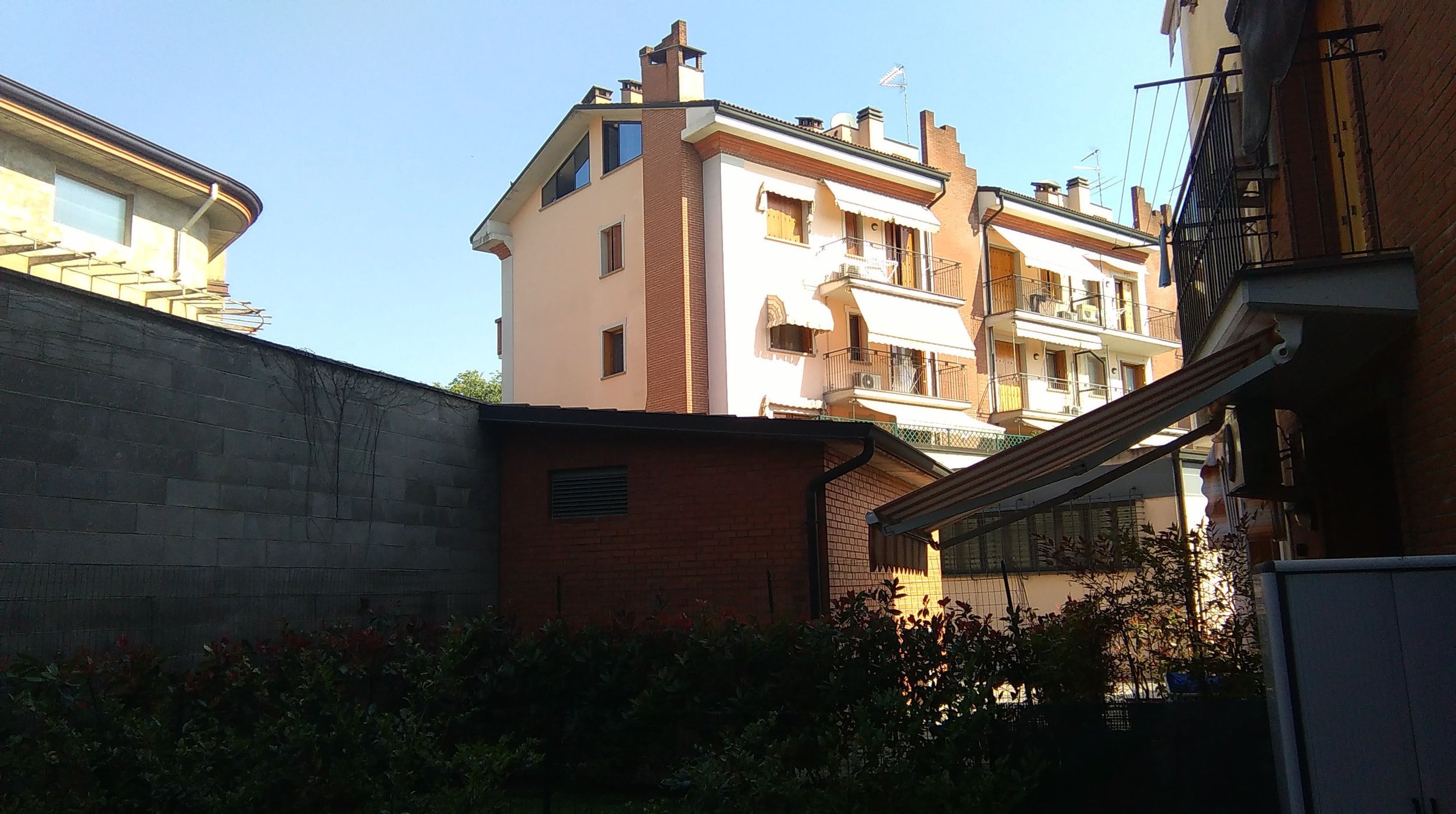 IMAG0004
