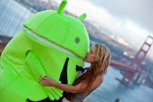 kissing-android-1341574776-600x400
