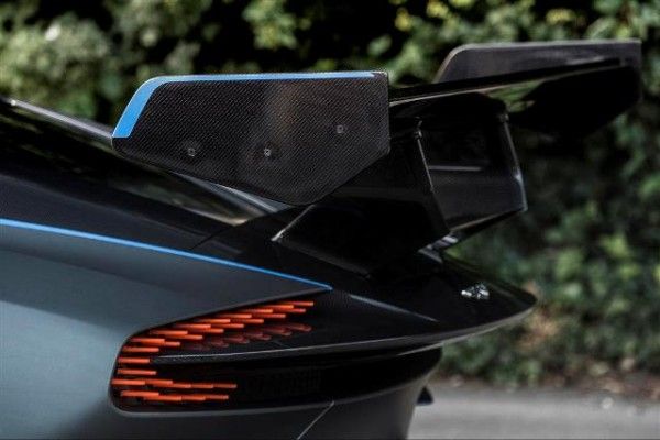 aston martin vulcan