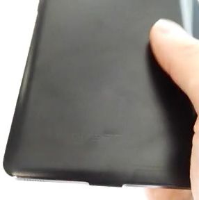 Alleged-images-of-one-of-the-two-new-Nexus-phone (4)