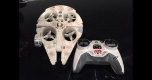 Drone Millenium Falcon e droide BB-8 sono disponibili per Android e iOS