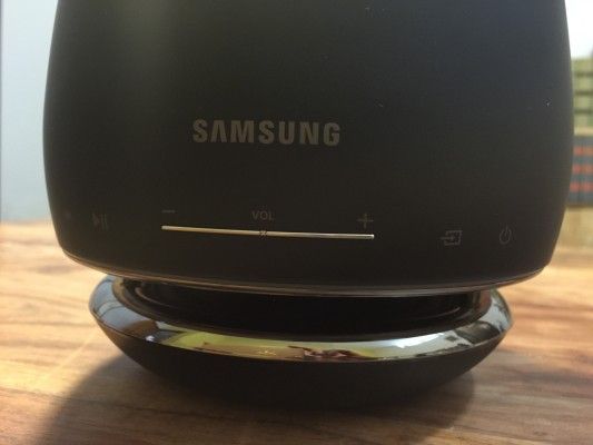 Samsung R6 Portable
