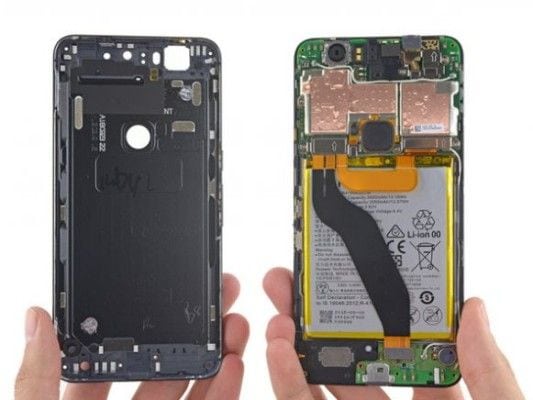 Nexus 6P non va oltre il punteggio di 2 su 10 secondo iFixit