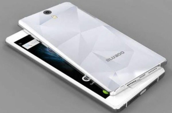 Bluboo Xtouch: alcune parti saranno create con la stampante 3D