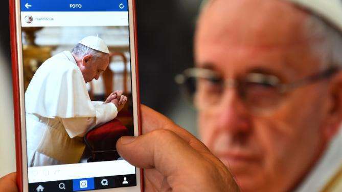 Francesco su Instagram: il benvenuto di Zuckerberg