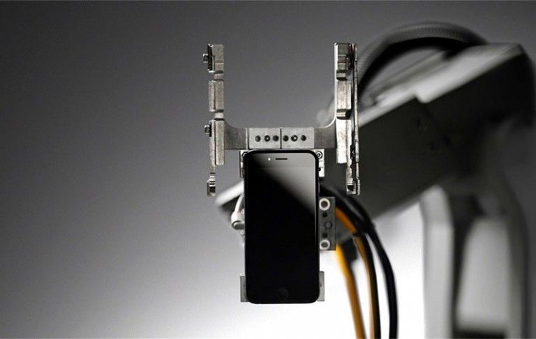 liam robot apple