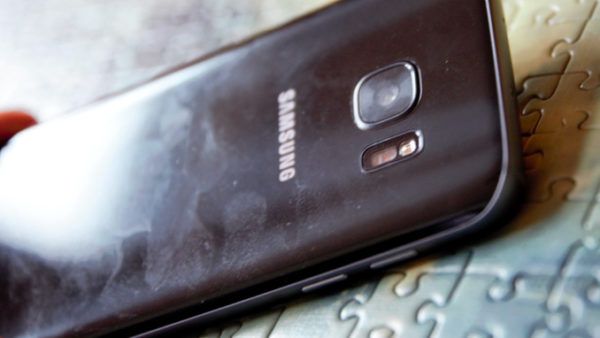 htc_samsung1