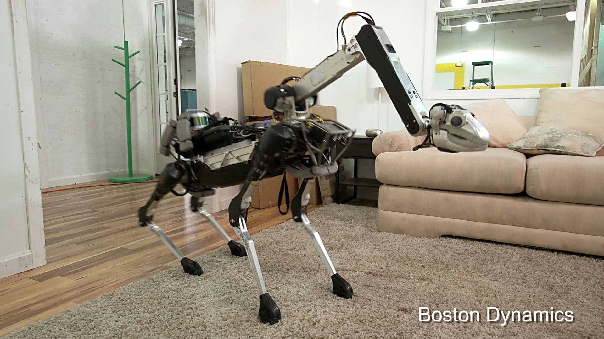 Boston Dynamics presenta SpotMini il robot silenzioso
