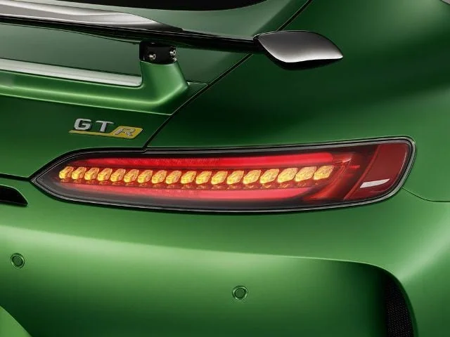 mercedes-benz-amg-gt-r_6