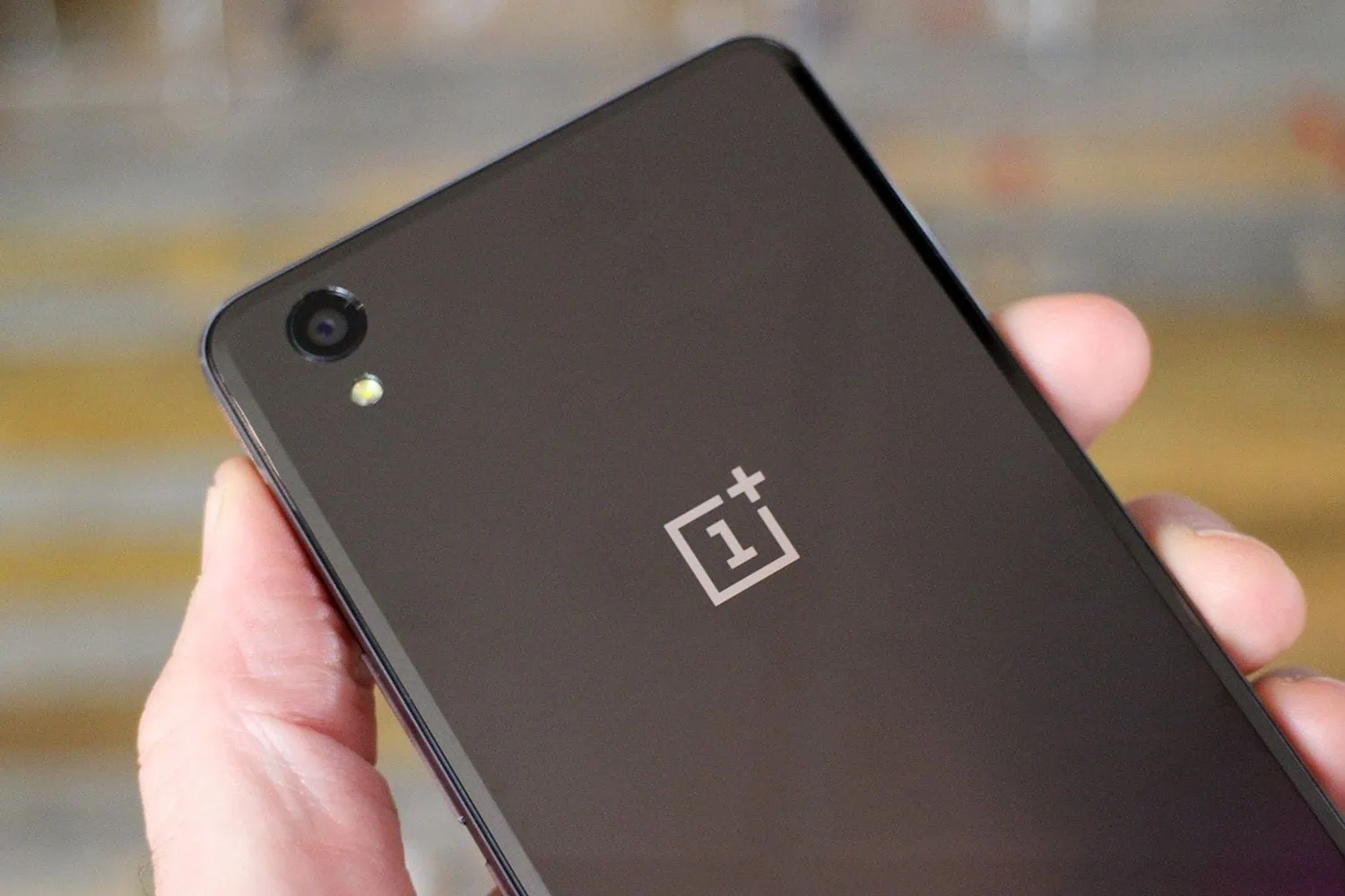 Il CEO di OnePlus rivela che uno smartphone è in arrivo: che sia il OnePlus 5?