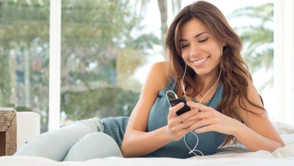 Giochi, suonerie e avvisi di chiamata li paghi senza saperlo, attenti alla bolletta