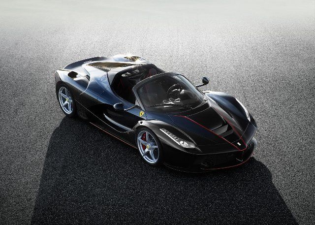 LaFerrari-Spider-appare-in-video_2
