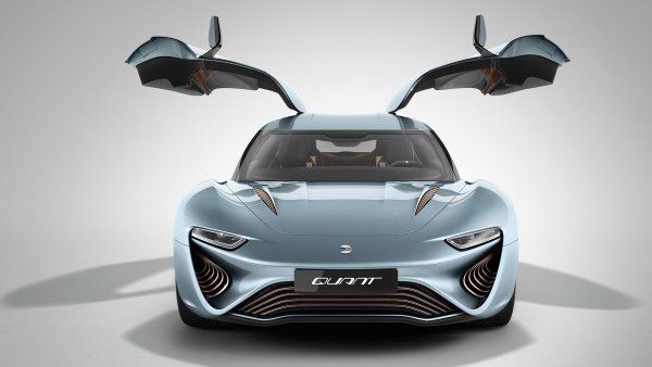 QUANT-e-Sportlimousine-alimentata-acqua-salata