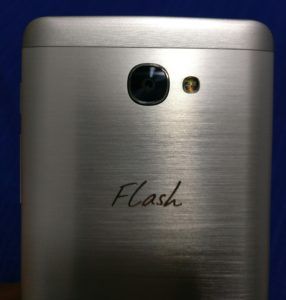 Recensione Alcatel Flash Plus 2, il medio gamma che non ti aspetti