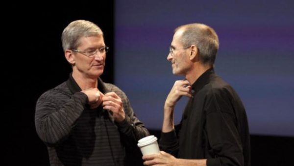steve-jobs-tim-cook-tech2-720-624x351