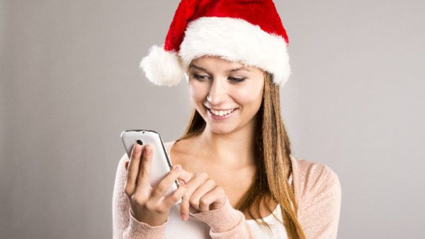 d170e082-9051-4d21-90b0-3de13cb5493b-smartphone-christmas