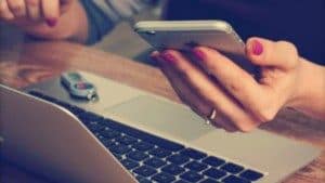 Smartphone su posto di lavoro